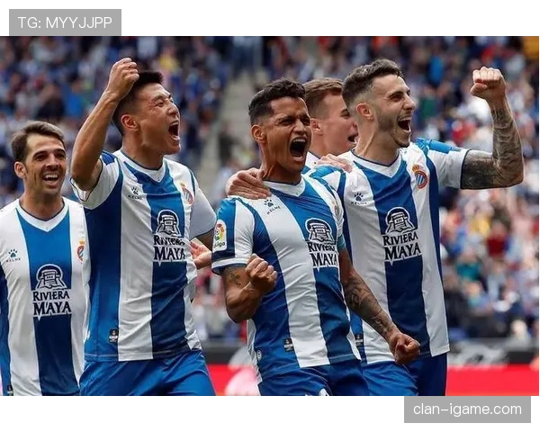 西甲新赛季揭幕战点燃战火，豪门对决引爆球迷期待