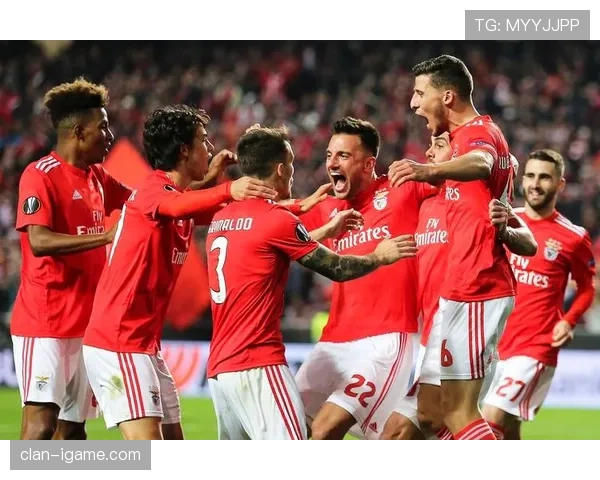 恰尔汗奥卢精准传球成战术核心，助力球队进攻威胁全面升级