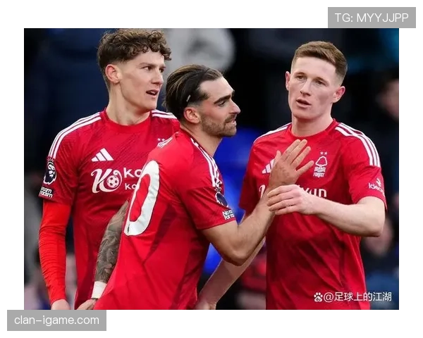 诺丁汉队针对战术调整,状态回暖备受期待迎战下一场比赛 诺丁汉队针对战术调整,状态回暖备受期待迎战下一场比赛